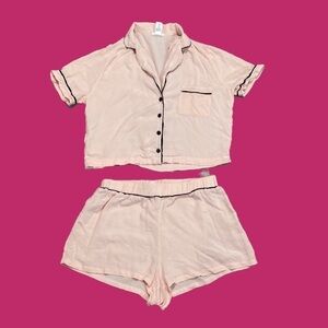 FOREVER 21 SHIRT & SHORT PAJAMA SET